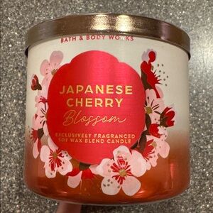 NWT Bath & Body Works Japanese Cherry Blossom Candle